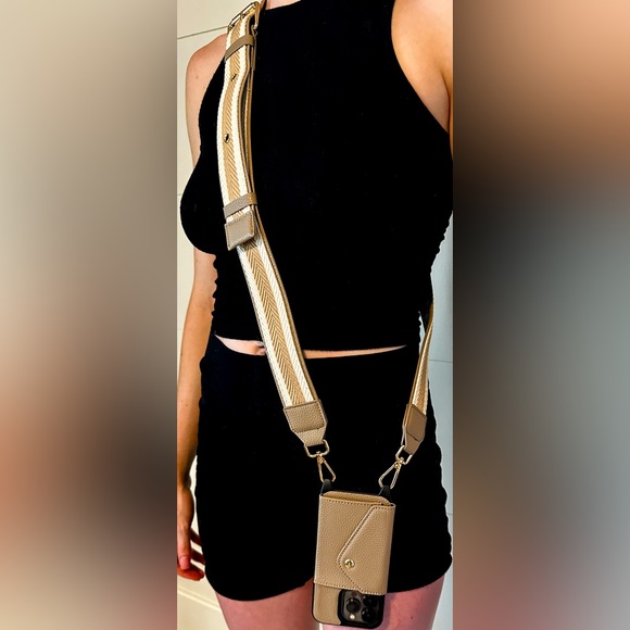 The “Look At Me” Bundle. - Picture 6 of 7